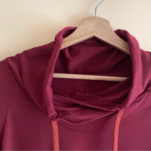 Arc'teryx Varana Shirt Woman Large Maroon Long Sleeve Cowl Neck Pockets Gorpcore - Picture 5 of 13